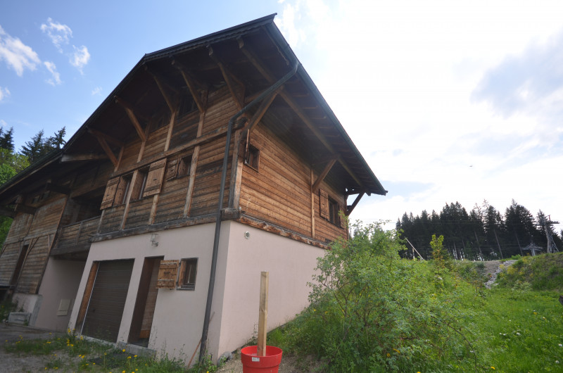 Atout-coeur-vue-ete-location-appartement-chalet-Les-Gets