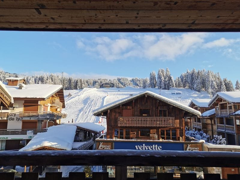 Azalees-3-vue-Chavannes-hiver-location-appartement-chalet-Les-Gets