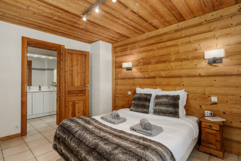 Azallees-5-chambre-lit-lit-double-location-appartement-chalet-Les-Gets