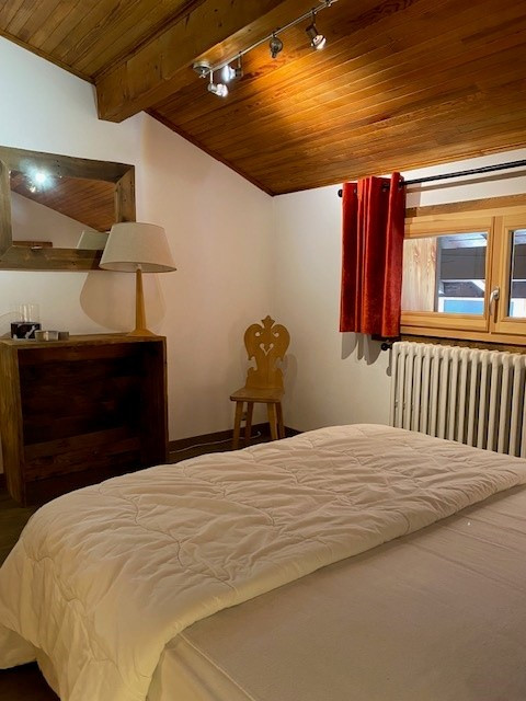 Berthet-Sports-Edelweiss-chambre-double-location-appartement-chalet-Les-Gets