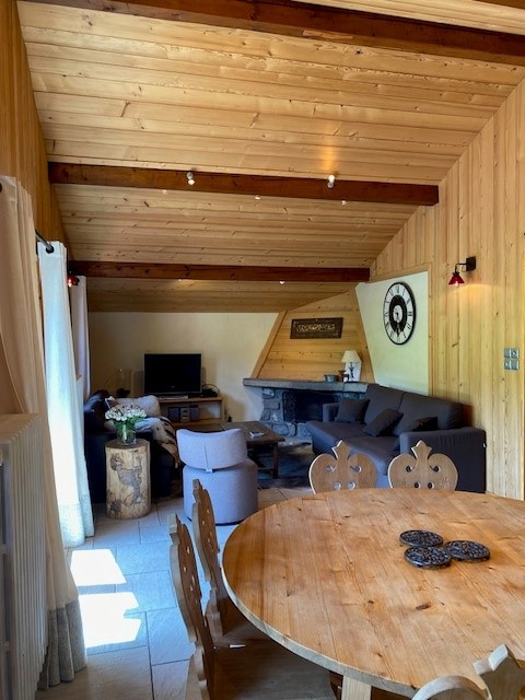 Berthet-Sports-Edelweiss-salon-location-appartement-chalet-Les-Gets