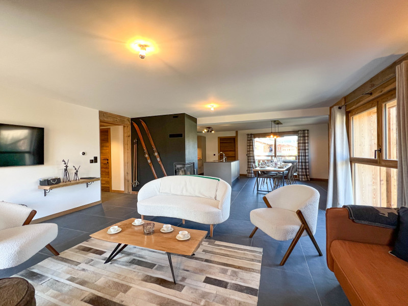 boule-de-neige-102-salon-salle-a-manger-cuisine-location-appartement-chalet-Les-Gets