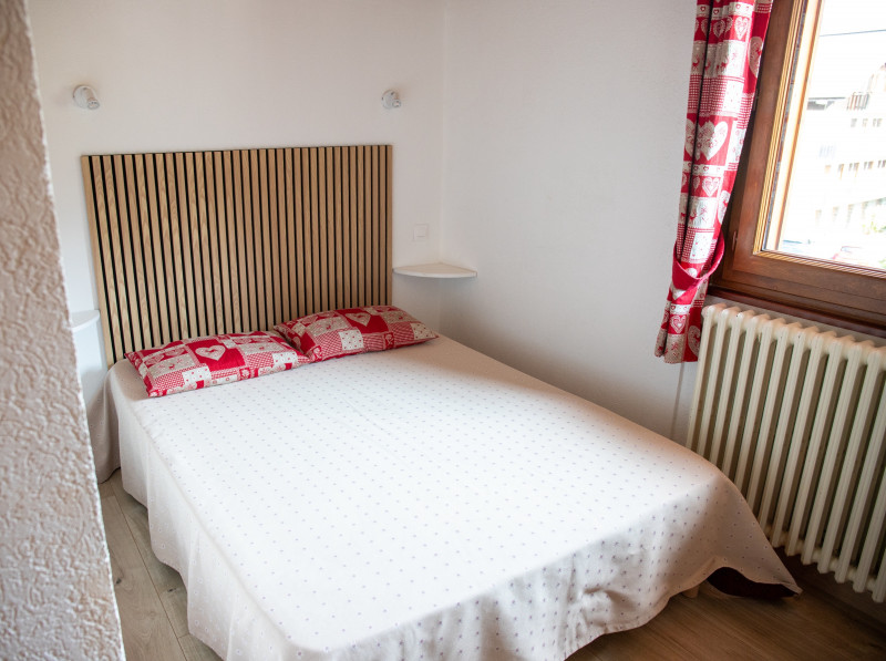 c4-chambre1-6911-20352327 c4-chambre1-6911-20352327