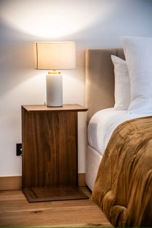 cairn-harmony-dolmen-decoration-details-location-chalet-appartement-les-gets-14327391-14355412