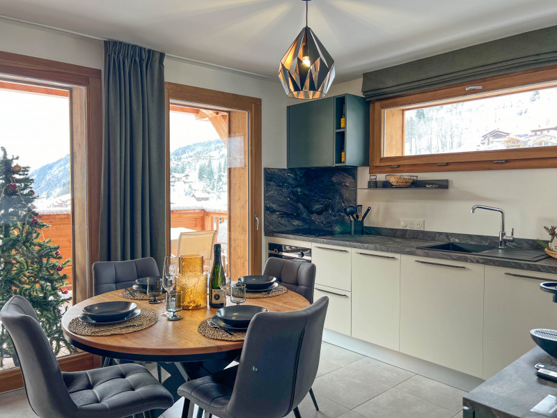 Carmine-Lodge-A205-cuisine-salle-a-manger-location-appartement-chalet-Les-Gets