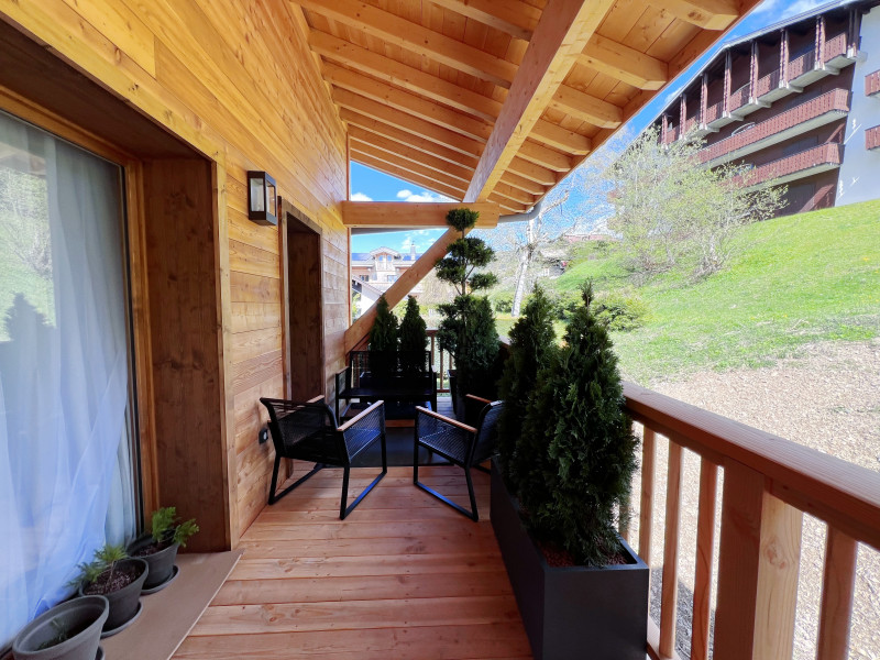 Carmine-Lodge-B303-balcon-location-appartement-chalet-Les-Gets