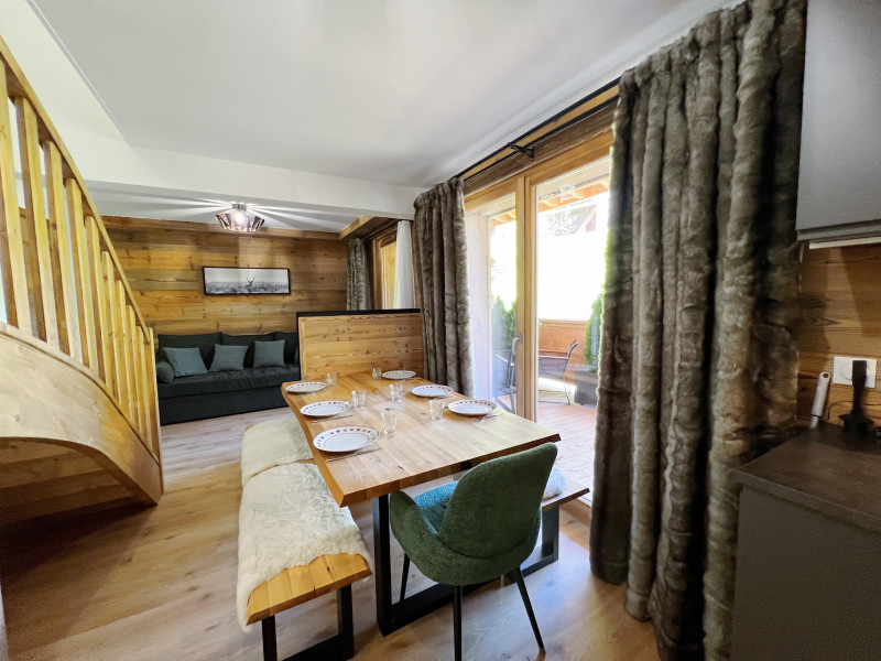 Carmine-Lodge-B303-salon-salle-a-manger-location-appartement-chalet-Les-Gets
