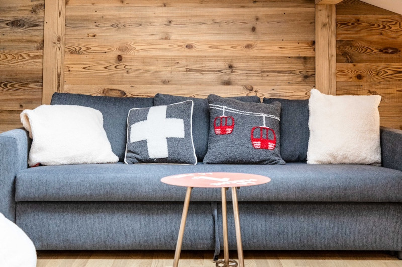 Carmine-Lodge-Marie-des-neiges-canape-location-appartement-chalet-Les-Gets
