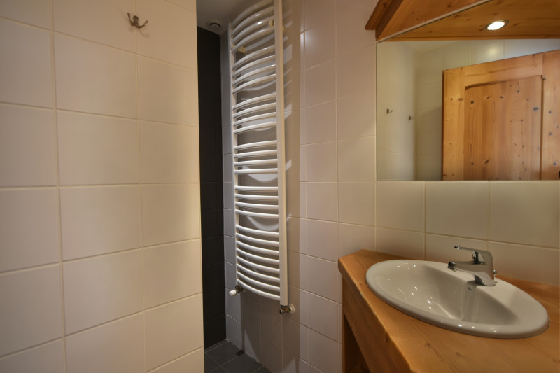 Carry-4-salle-de-bain-douche-location-appartement-chalet-Les-Gets Carry-4-salle-de-bain-douche-location-appartement-chalet-Les-Gets