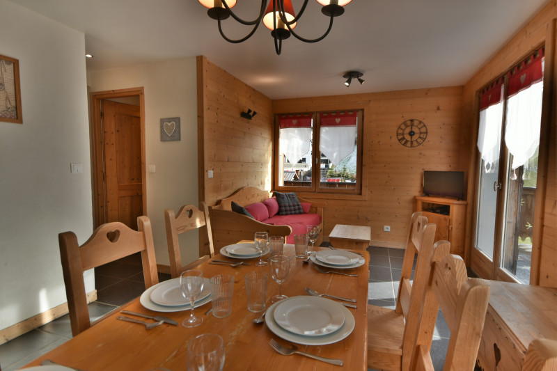 Carry-4-salon-salle-a-manger-location-appartement-chalet-Les-Gets Carry-4-salon-salle-a-manger-location-appartement-chalet-Les-Gets