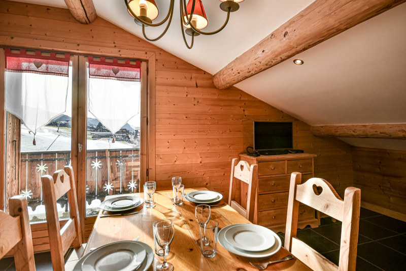 Carry-5-salon-salle-a-manger-location-appartement-chalet-Les-Gets Carry-5-salon-salle-a-manger-location-appartement-chalet-Les-Gets