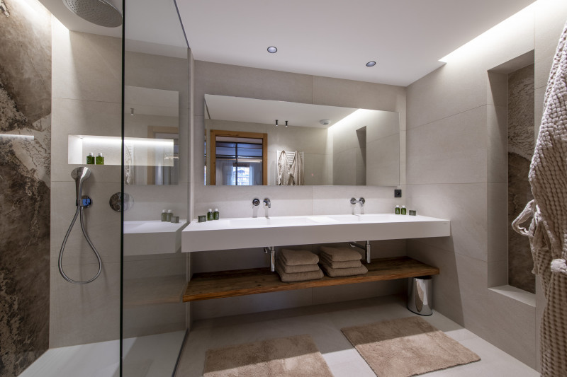 Chalet-Alena-salle-de-bain-douche-location-appartement-chalet-Les-Gets