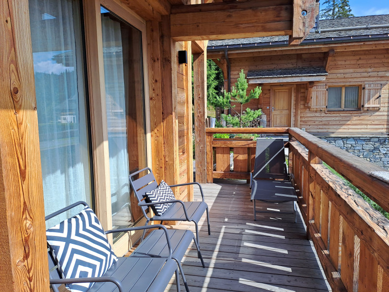 Chalet-Aramis-balcon-location-appartement-chalet-Les-Gets