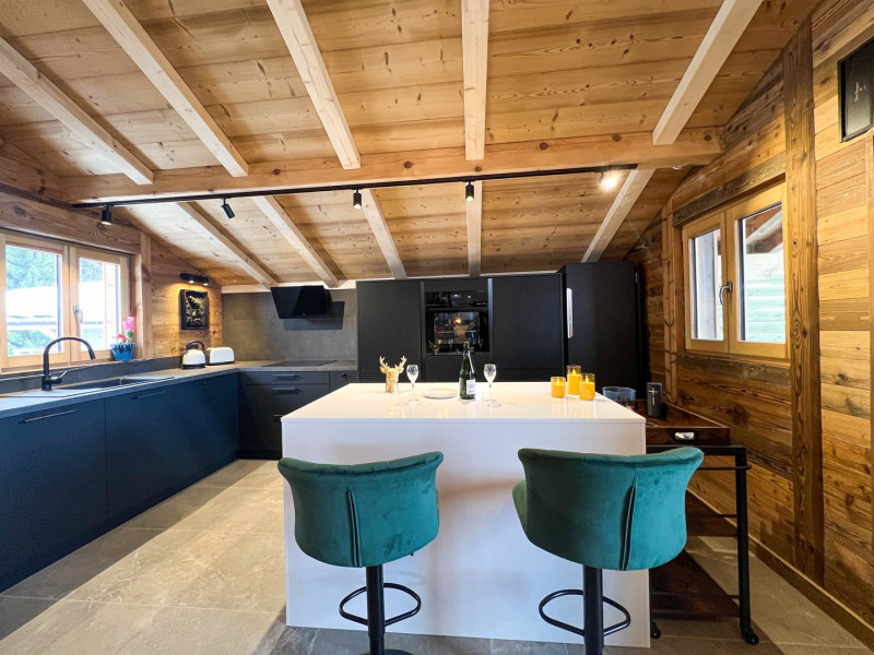 chalet-lumikki-cuisine-location-appartement-chalet-Les-Gets