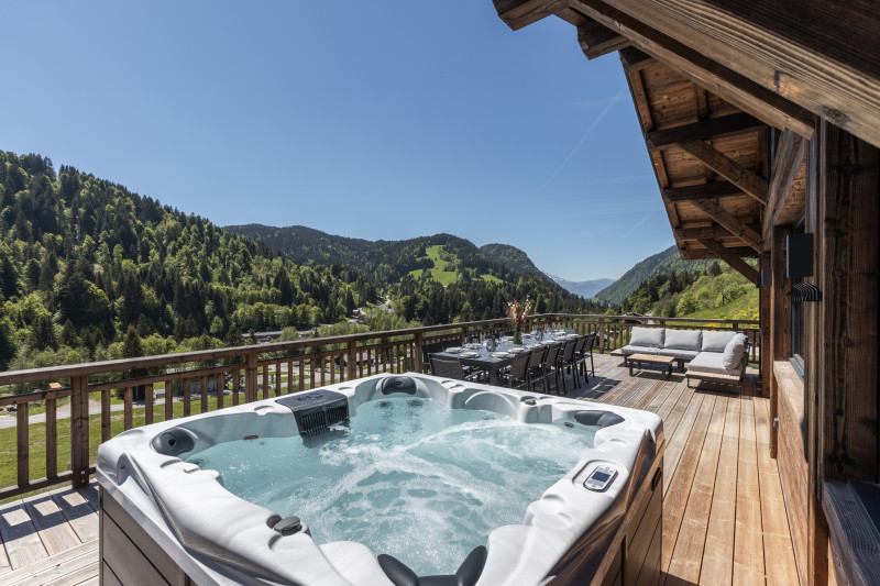 Chalet-Magy-3-terrasse-jacuzzi-location-appartement-chalet-Les-Gets