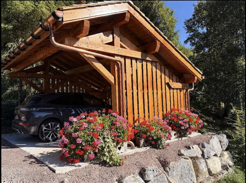 Chalet-Nabor-parking-couvert-location-appartement-chalet-Les-Gets Chalet-Nabor-parking-couvert-location-appartement-chalet-Les-Gets