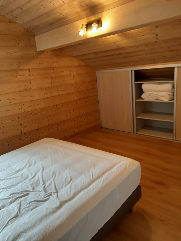 chaletcoppel2-chambre-lit-double-location-appartement-chalet-Les-Gets