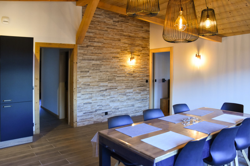 chaletcoppel2-cuisine-salle-a-manger-location-appartement-chalet-Les-Gets
