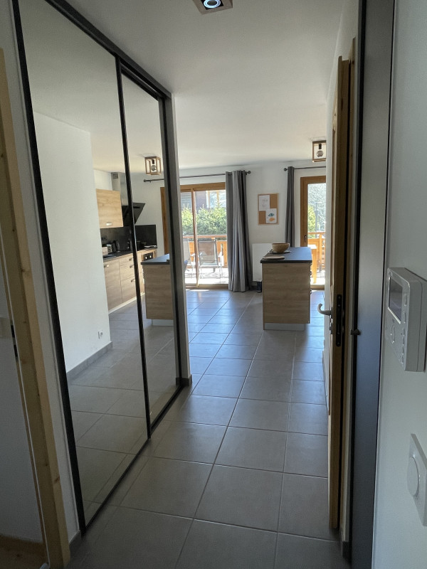 Chaletdines-couloir-location-appartement-chalet-Les-Gets