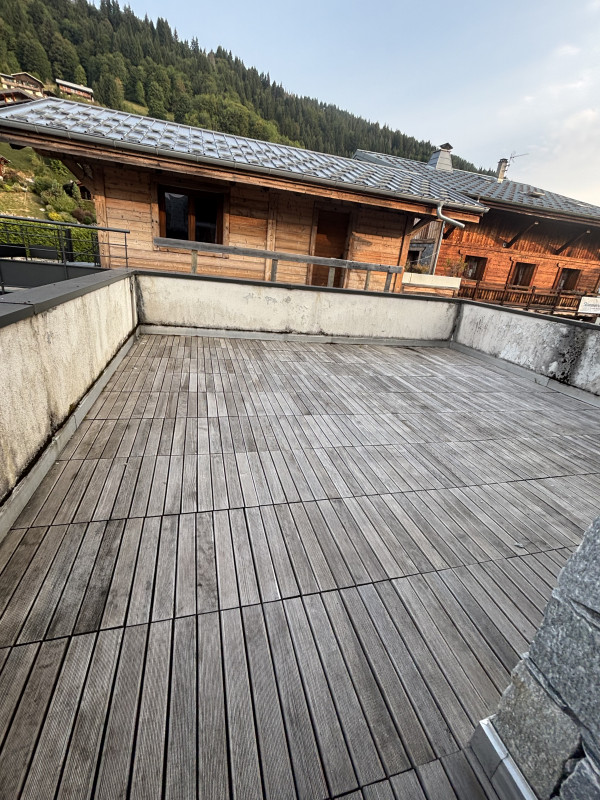 chalune-n60-terrasse-location-appartement-chalet-les-gets