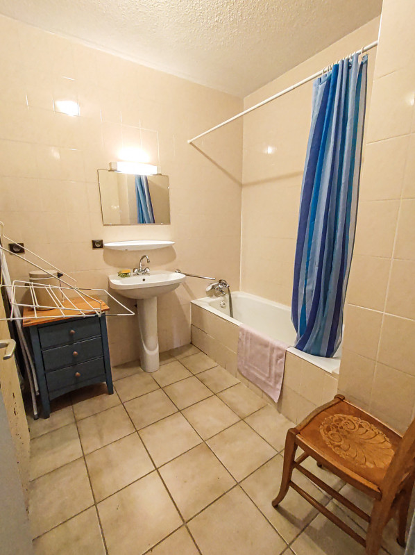 Chamioret-1-Turche-1-salle-de-bain-location-appartement-chalet-Les-Gets