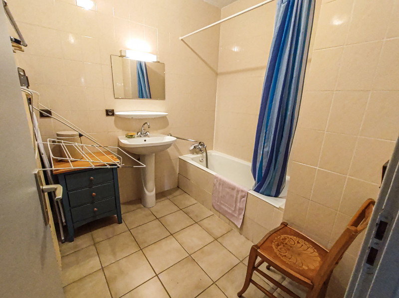 Chamioret-1-Turche-1-salle-de-bain-location-appartement-chalet-Les-Gets