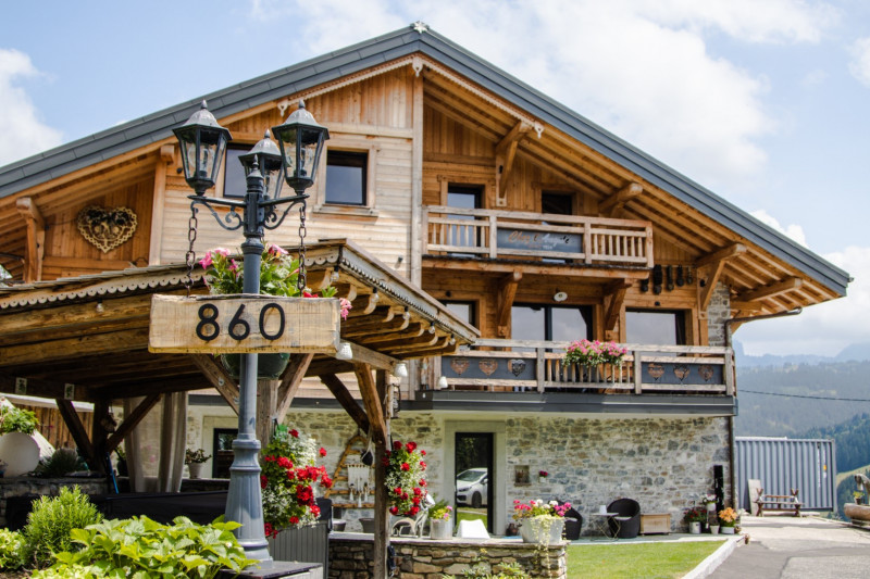chezlangele-ext-6853-14623543