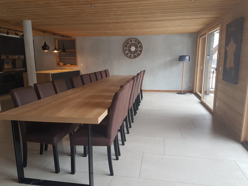 cocon-des-neiges-salle-a-manger-location-appartement-chalet-Les-Gets