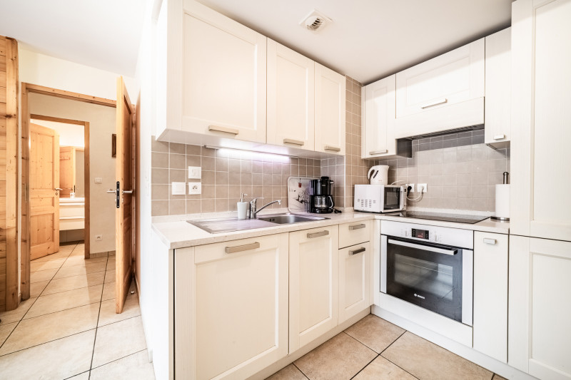 Cristal-2-cuisine-location-appartement-chalet-Les-Gets