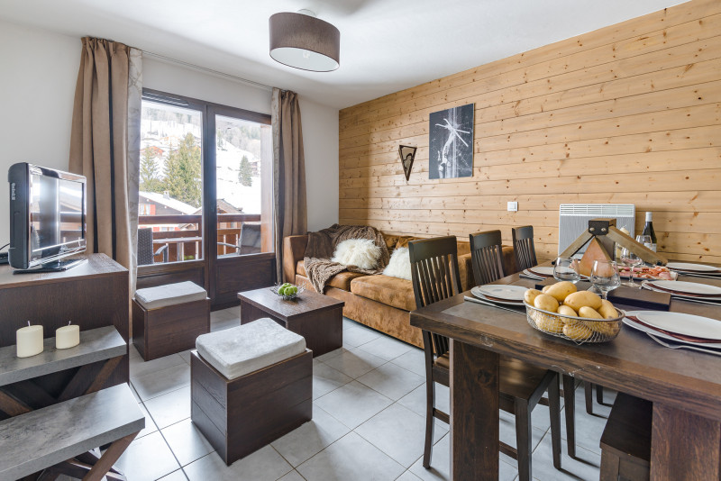 Fermes-d-Emiguy-3-pieces-alcove-8-personnes-sejour-location-appartement-chalet-Les-Gets