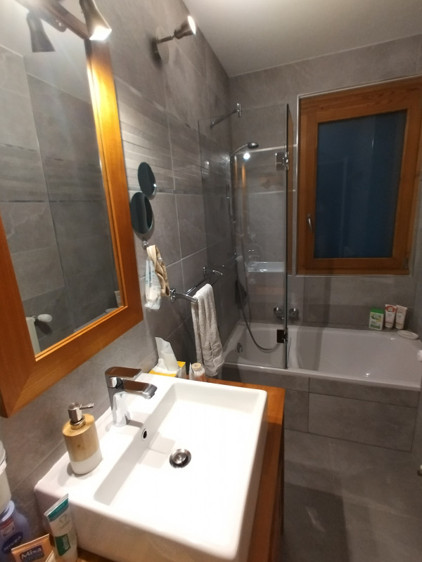 Floriere-3-salle de bain appartement-chalet-Les-Gets