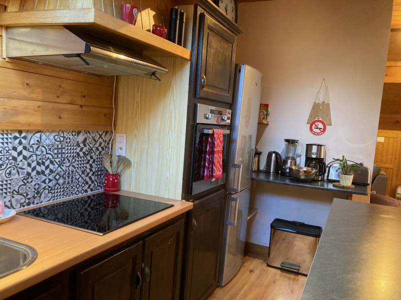 Floriere5-cuisine-location-chalet-appartement-Les-Gets Floriere5-cuisine-location-chalet-appartement-Les-Gets