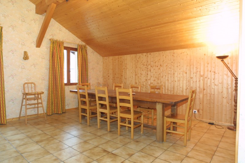 Forge-E-salle-a-manger-location-appartement-chalet-Les-Gets