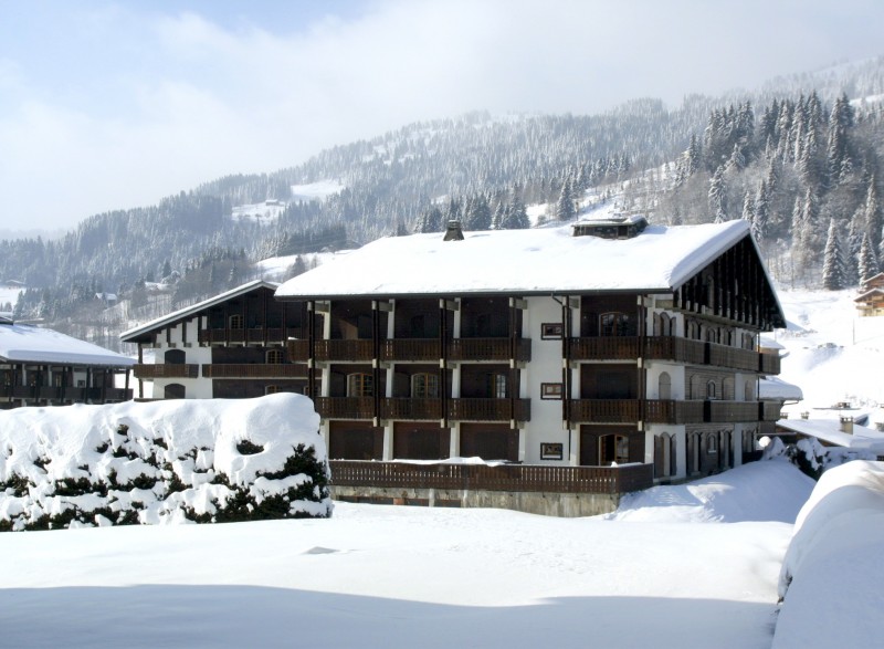 Helios-20-exterieur-hiver-location-appartement-chalet-Les-Gets