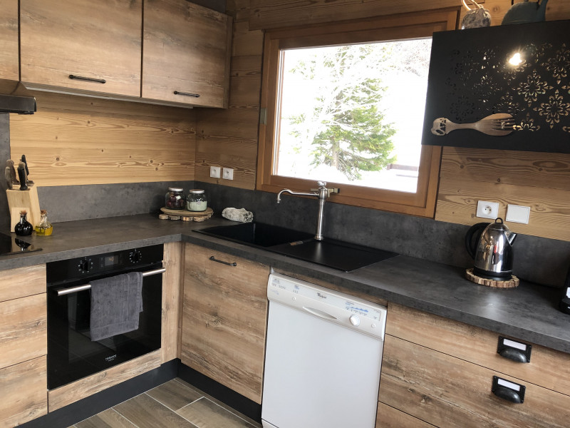 Manolou-cuisine-location-appartement-chalet-Les-Gets