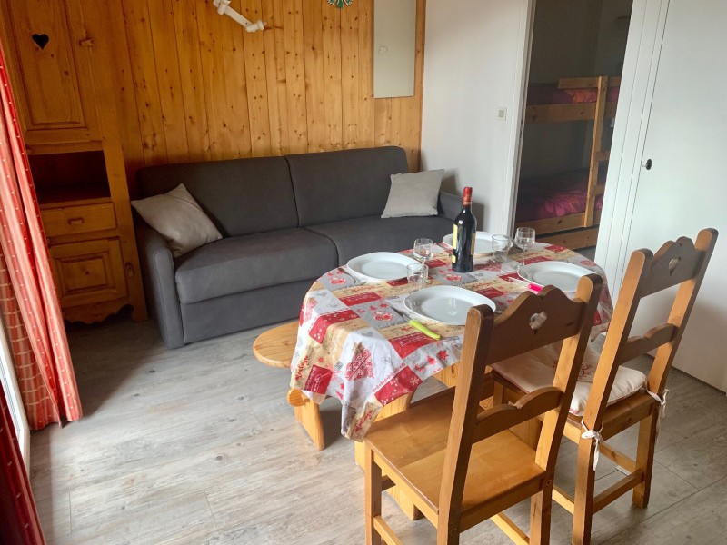 Marcelly-12-sejour2-location-appartement-chalet-Les-Gets