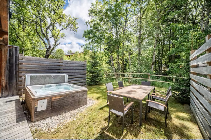 moulin-2-jardin-jacuzzi-location-chalet-appartement-les-gets-14336785-14355312
