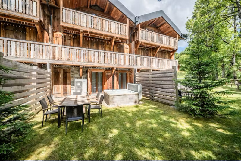 moulin-2-jardin-jacuzzi-location-chalet-appartement-les-gets-14336787-14355314