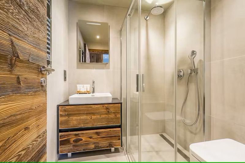 moulin-3-salle-de-bain-douche-wc-location-chalet-appartement-les-gets-14336820-14355352
