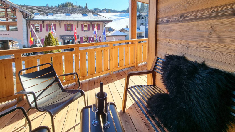 Nagano-207-balcon-location-appartement-chalet-Les-Gets