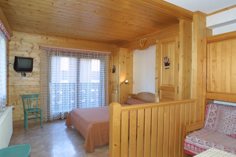 Nevada-5-salon-location-appartement-chalet-Les-Gets