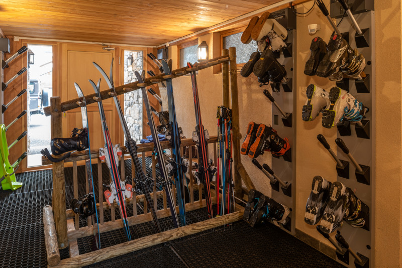 pm-ski-room-14893945