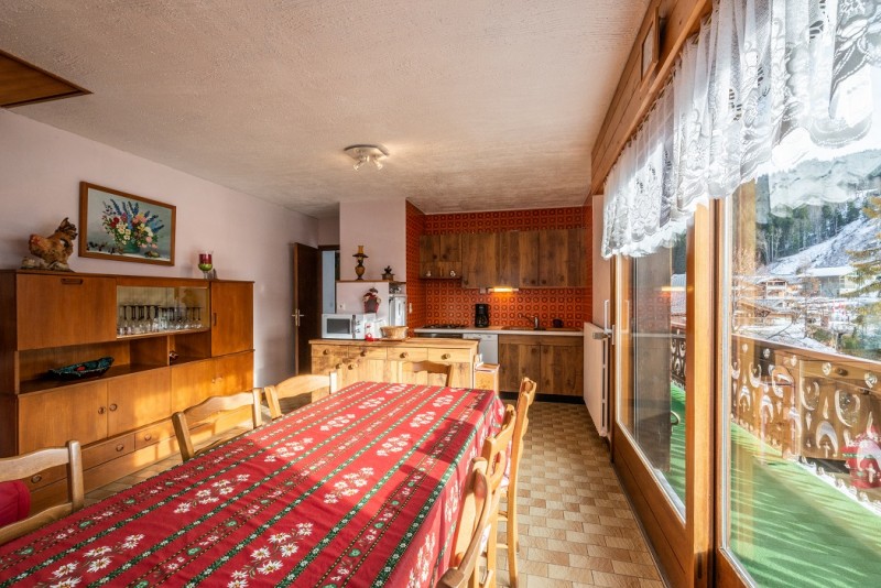 Pressenage-Geai-sejour2-location-appartement-chalet-Les-Gets