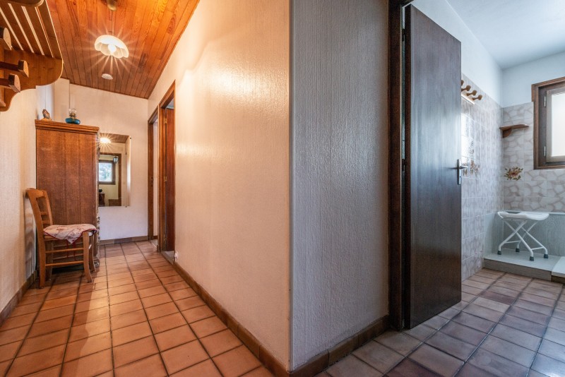 Pressenage-Mesange-couloir-location-appartement-chalet-Les-Gets