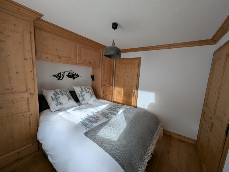 pxl-20260103-093907046-18440561