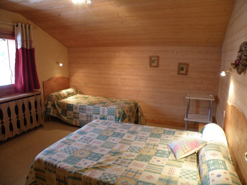 Sapiniere-7-chambre-triple-location-appartement-chalet-Les-Gets