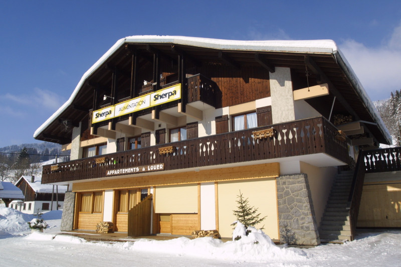 Sherpa-Myrtille-exterieur-hiver-location-appartement-chalet-Les-Gets