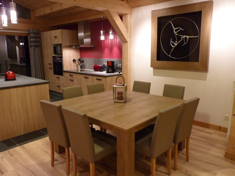 Sherpa-Pivotte-salle-a-manger-location-appartement-chalet-Les-Gets