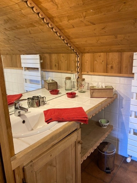 Ski-Love-Marmotton-salle-de-bain-location-appartement-chalet-Les-Gets