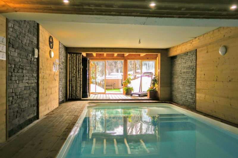 Suite-de-l-Alpe-Aiguille-du-Midi-piscine-location-appartement-chalet-Les-Gets